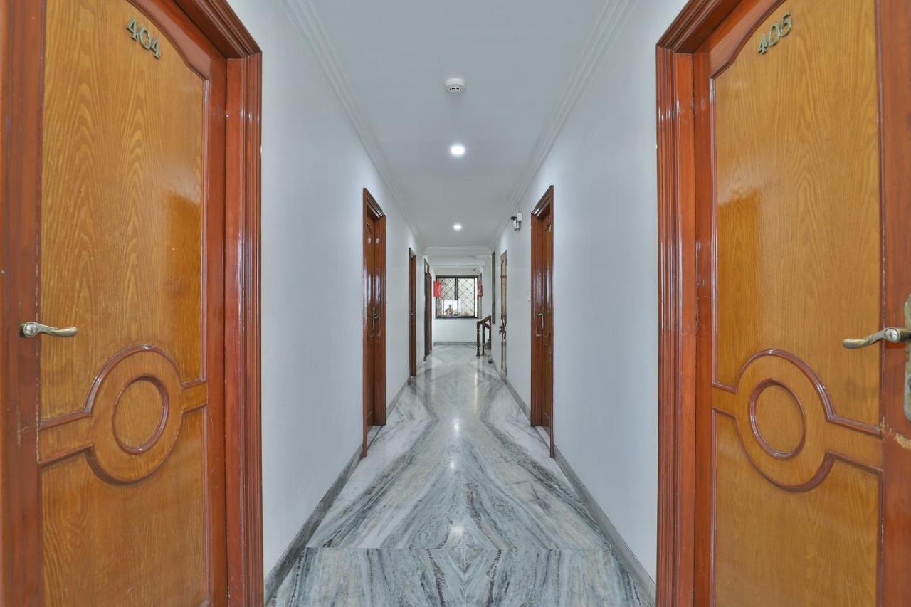 Hotel Midtown Surat Ngoại thất bức ảnh
